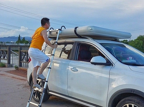 Надувная платформа под палатку на крышу автомобиля