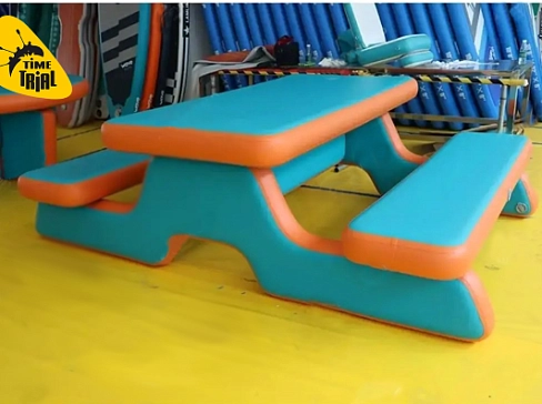 Надувной мобильный стол с лавочками из AirDeck Drop Stitch