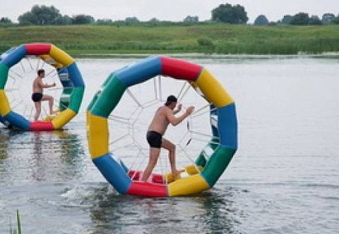 &quot;БЕЛИЧЬЕ КОЛЕСО&quot; - водный надувной командный аттракцион