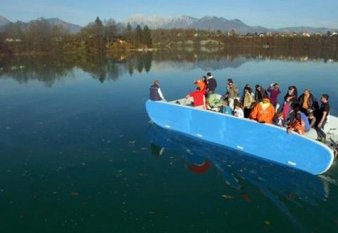 Мобильный надувной паром (плавучий док) из AirDeck Drop Stitch для переправы автомобиля, техники через водоёмы