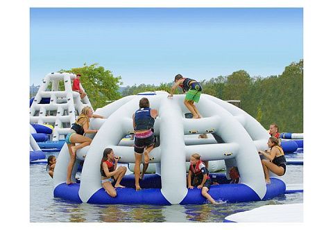 &quot;ПАУЧИЙ ДОМ&quot; - элемент для надувного аквапарка