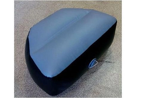 Надувной носовой пуф