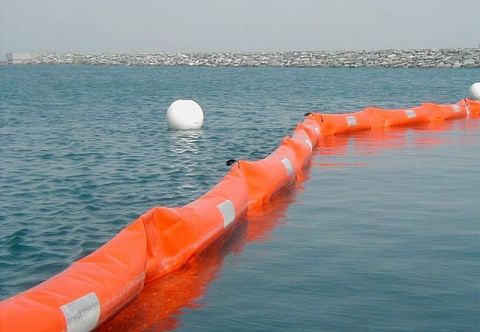 Надувные защитные боновые ограждения. Нефтесборные сооружения