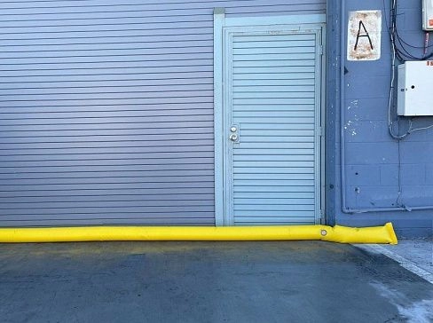 Водоналивной мобильный рукав (дамба) для быстрой защиты от наводнений, потопов