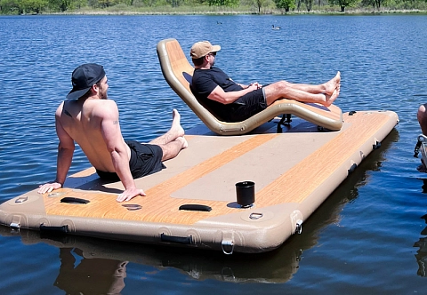 Бескаркасное надувное кресло для отдыха