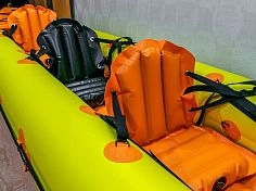 Фотография "С-35" - надувное сиденье с спинкой из ПВХ в лодку, байдарку или каяк из ПВХ ТаймТриал