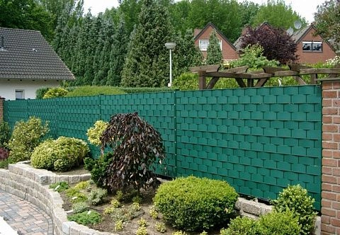 ПВХ лента для декорирования заборов из сетки рабица