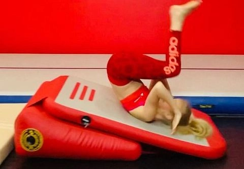 Надувной подкидной мостик для акробатики, гимнастики