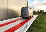 Фотография "АВТОПОДДОН" - надувной защитный герметичный поддон для автомобиля, техники, машины, мойки из ткань ПВХ ТаймТриал