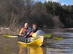 Фотография "ВЕГА-2 СПОРТ" - быстроходная надувная байдарка с надувным дном (двухместная) для водных походов, сплавам по рекам, озеру, морю. Штевневая из ткань ПВХ ТаймТриал