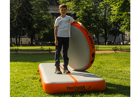 "САЛЬТАР" - надувной гимнастический круглый мат для акробатики, прыжков, сальто "САЛЬТАР" - надувной гимнастический круглый мат для акробатики, прыжков, сальто