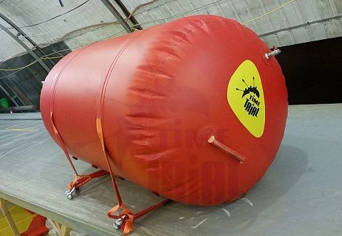 Понтон надувной цилиндрический для водолазов, подъема из воды грузов