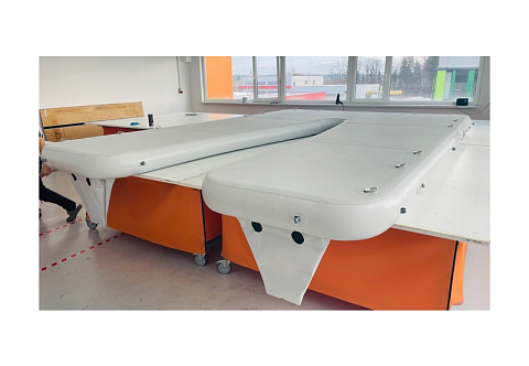 Надувная плот-платформа (причал, пирс) для каяков, сияков и отдыха на море