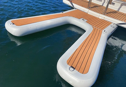 Надувной Y-причал (пирс, пристань) для катера