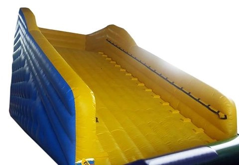 Надувная горка для зорбов и водных аттракционов