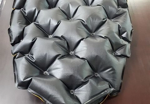 Надувная подушка из ТПУ или ПВХ под ноги в пакрафт