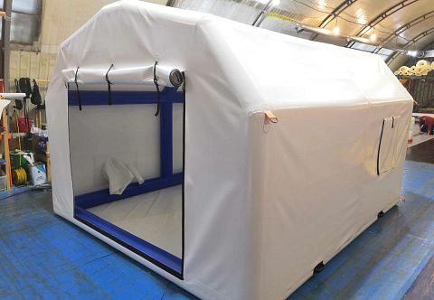 Подъемная бескаркасная дверь-штора для пневмокаркасной палатки