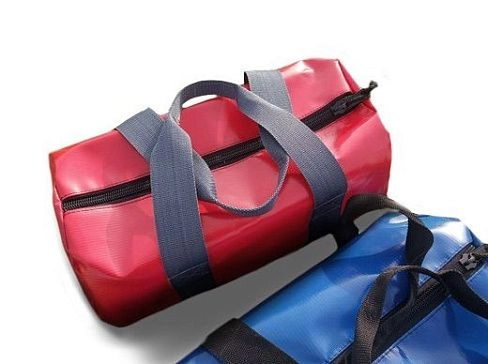 Сумка из ПВХ на молнии