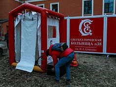 Фотография Быстровозводимая мобильная дезактивационная палатка для обеззараживания и дезинфекции одежды, СИЗ из ПВХ ТПУ 210D ТаймТриал