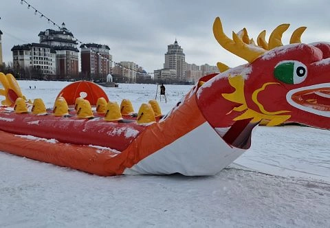 Защитный ПВХ чехол для надувного аттракциона банана, саней