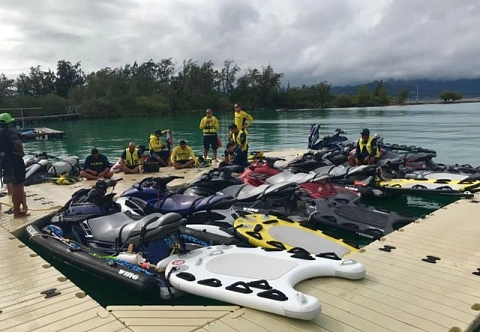 Надувная мобильная палуба для гидроцикла из AirDeck (надувная палуба)