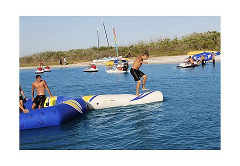 &quot;БРЕВНО&quot; - элемент для надувного аквапарка