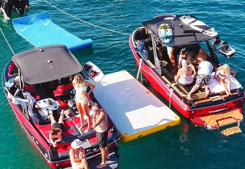 Надувная платформа (пирс, пристань, причал) из AirDeck Drop Stitch для катера, гидроцикла