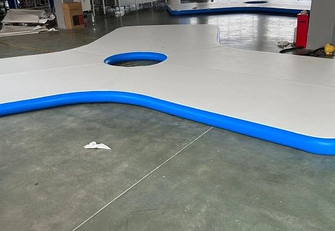 Надувной плавучий остров  