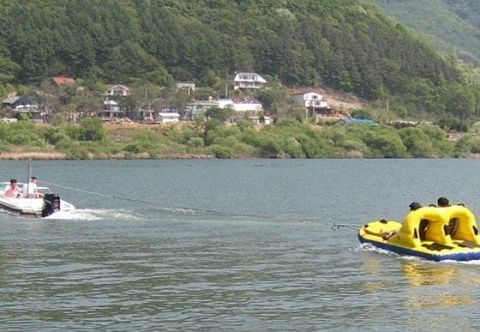 "ПРИЦЕПНОЙ ВАГОН" - надувной водный буксируемый аттракцион