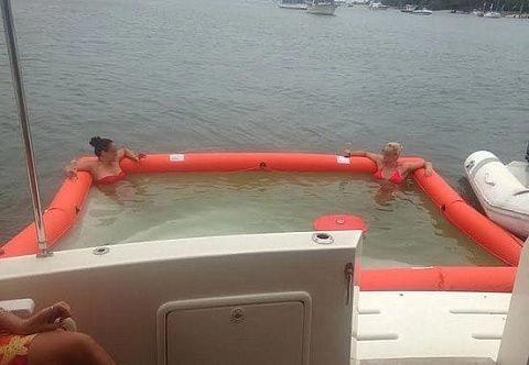 Надувной бассейн для купания в открытом море (понтонный)