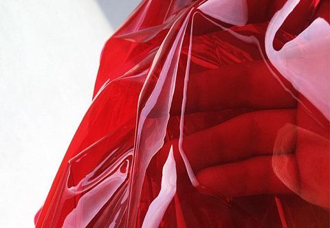 Полиуретановая пленка ТПУ 0.7 мм цветная (красная, синяя) для бронирования, усиления