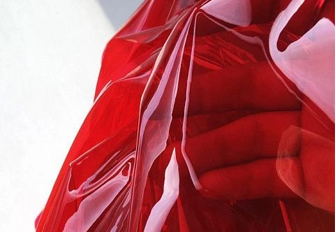 Полиуретановая пленка ТПУ 0.7 мм цветная (красная, синяя) для бронирования, усиления