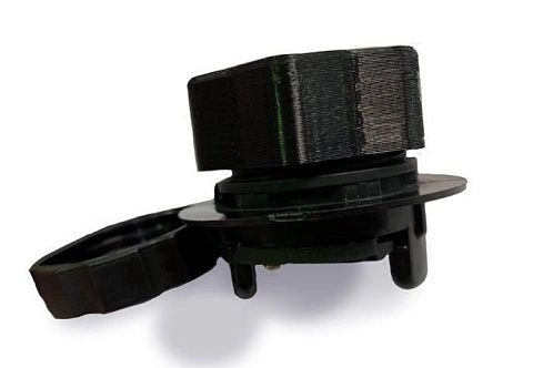 Переходник для фиксации мешка-насоса на лепестковом клапане у пакрафта