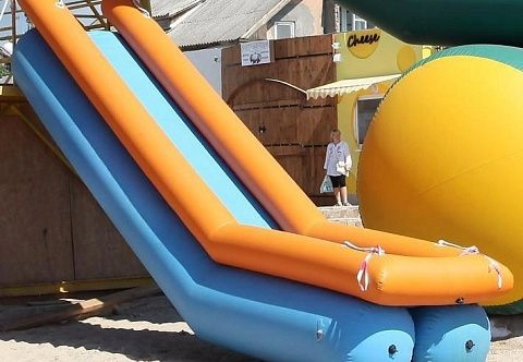 Детская надувная водная горка с бассейном