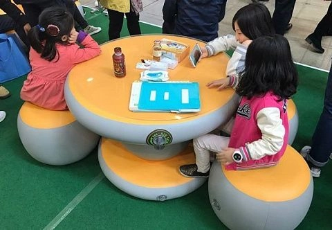 Надувной мобильный круглый стул-пуфик из AirDeck Drop Stitch