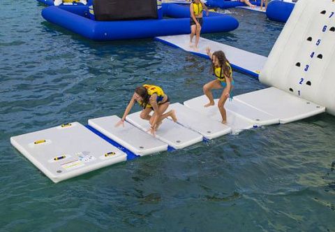 &quot;ВОДНАЯ ДОРОЖКА&quot; - аттракцион надувной для аквапарков