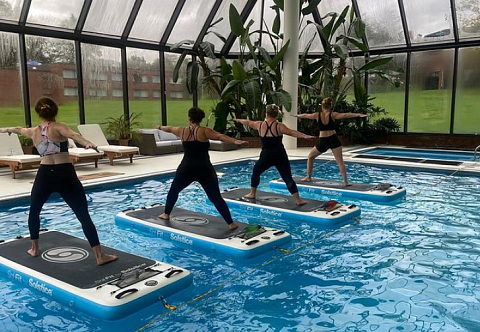 &quot;ФИТНЕСПЛОТ&quot; - надувной мобильный акваплот для занятий аквафитнесом в бассейне на воде