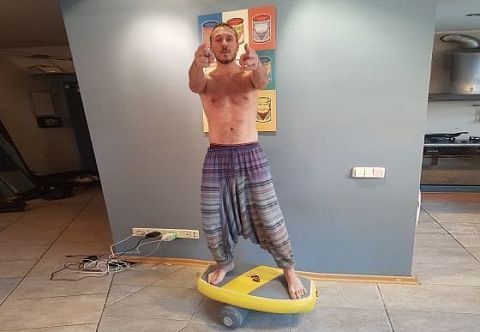 Многофункциональный надувной спортивный снаряд «Мультиборд» Многофункциональный надувной спортивный снаряд «Мультиборд»