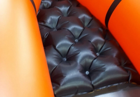 Надувная подушка из ТПУ или ПВХ под ноги в пакрафт