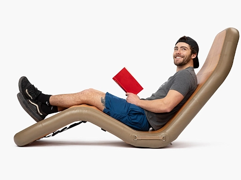 Бескаркасное надувное кресло для отдыха