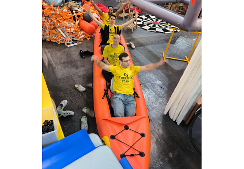 "ВЕГА-4" - семейная быстроходная надувная байдарка с надувным дном (трех, четырехместная) для водных походов, сплавов, морю. Штевневая