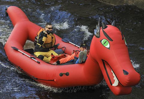 &quot;ДРАКОН-700&quot; - надувная моторная лодка моторафт-аттракцион из ПВХ с надувным дном НДНД