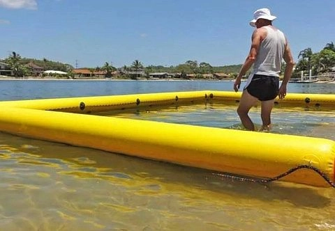 Надувное ограждение зоны купания 