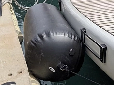 Фотография Надувной (пневматический) швартовый цилиндрический безкамерный кранец из ПВХ для швартовки лодки, катера, яхты из ткань ПВХ ТаймТриал