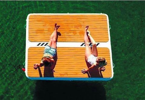 Надувная квадратная платформа для отдыха на воде