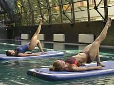 Фотография "ФИТНЕСПЛОТ" - надувной мобильный акваплот для занятий аквафитнесом в бассейне на воде из AIRDECK (DWF) ТаймТриал