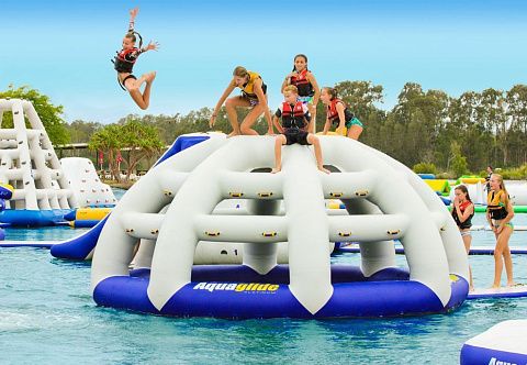 &quot;ПАУЧИЙ ДОМ&quot; - элемент для надувного аквапарка