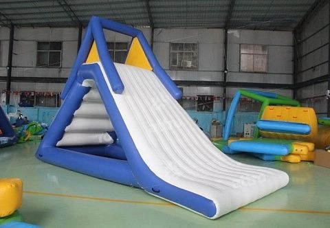 Надувная водная горка 