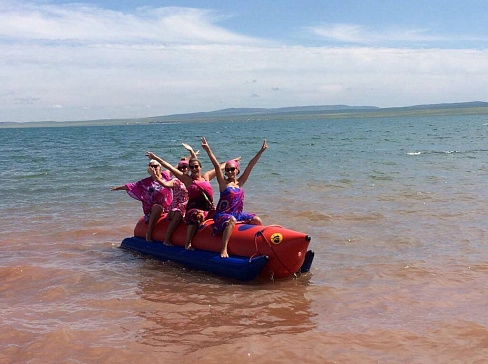 Буксируемый аттракцион надувной водный, зимний аттракцион Банан для катания по воде