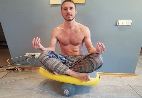 Многофункциональный надувной спортивный снаряд «Мультиборд» Многофункциональный надувной спортивный снаряд «Мультиборд»